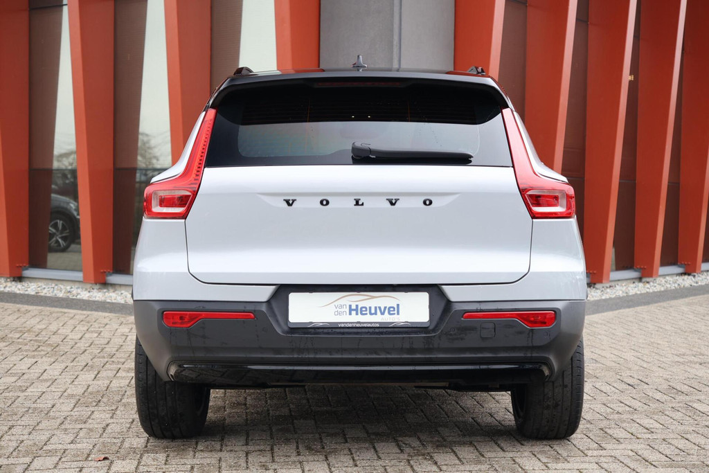 Volvo XC40 T5 Recharge R-Design | Stoelverwarming | Parkeercamera | Keyless | Glossy Black 51505112-3.jpg | Van den Heuvel Auto's B.V.