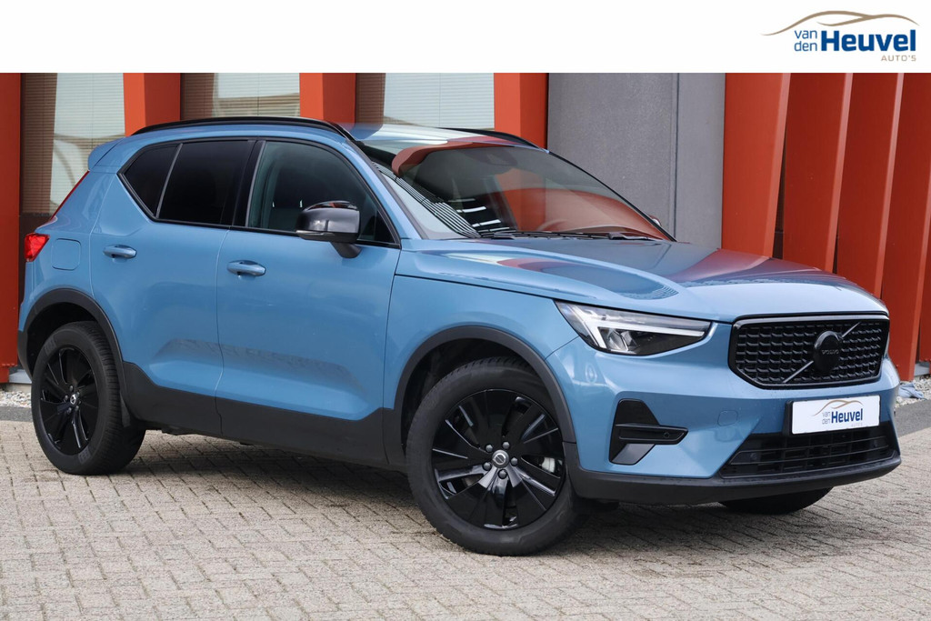 Volvo XC40 T5 Recharge Plus Dark | Stoelverwarming | Trekhaak | Parkeercamera | H/K | Glossy Black | Keyless 51668995-0.jpg | Van den Heuvel Auto's B.V.