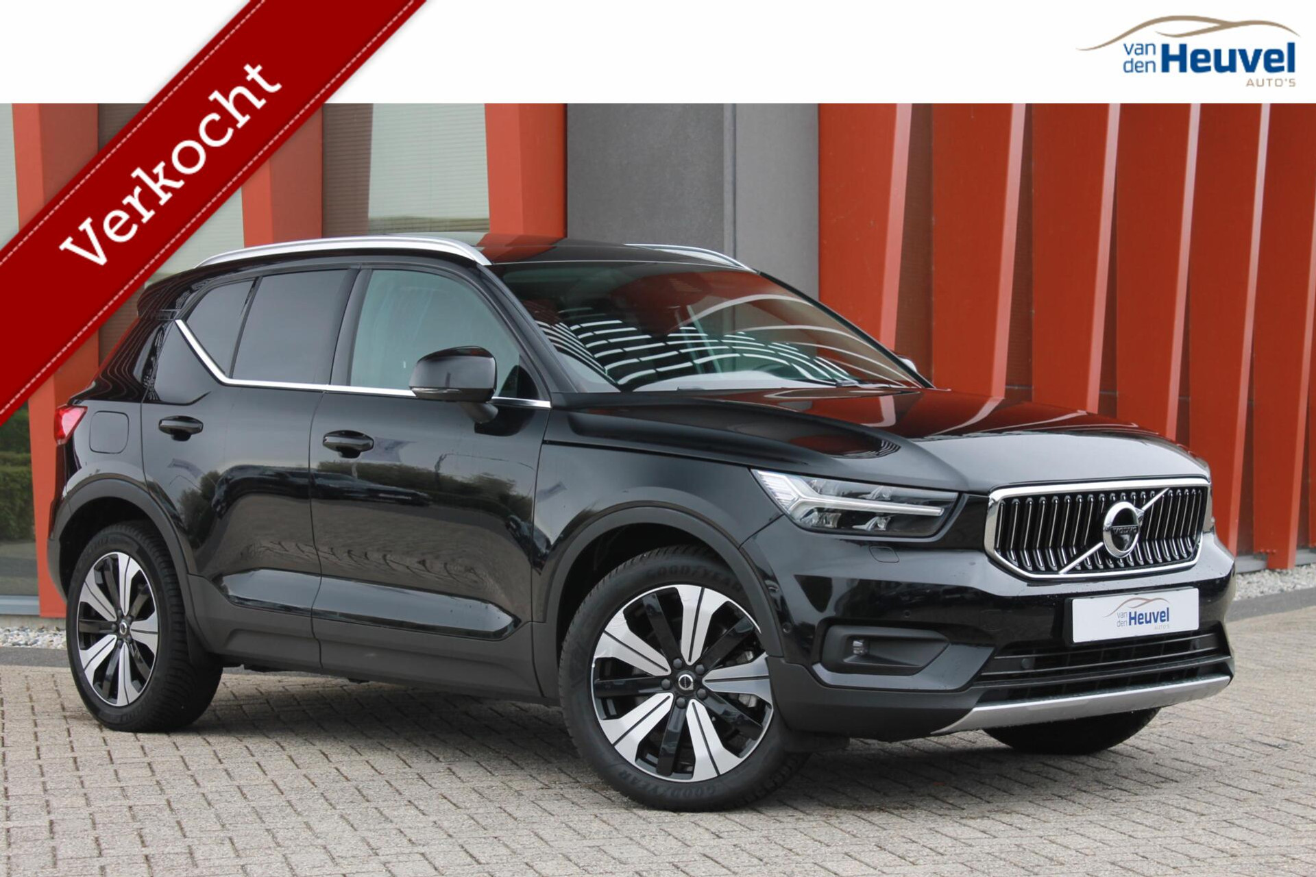 Volvo XC40 T4 Recharge Inscription | Leder | BLIS | Pilot Assist | Stoelverwarming | 360° Camera | Keyless 44262156-0.jpg | Van den Heuvel Auto's B.V.