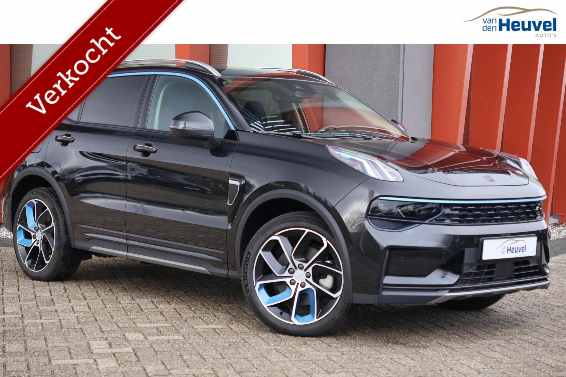 Lynk & Co 01 Plug-in Hybrid | Camera | Panoramadak | Adaptieve Cruise Control | Stoelverwarming 49636650-0.jpg | Van den Heuvel Auto's B.V.